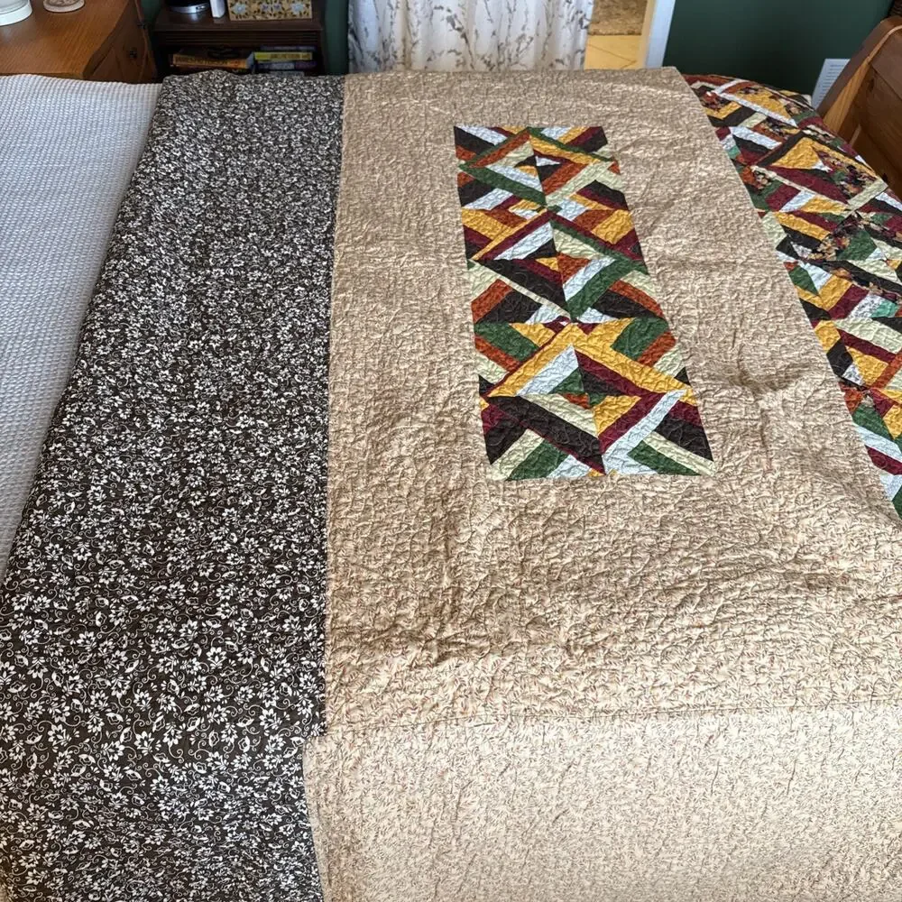Amazing Vintage Handmade Joyful Plaid Quilt With Pillow Tuck Queen